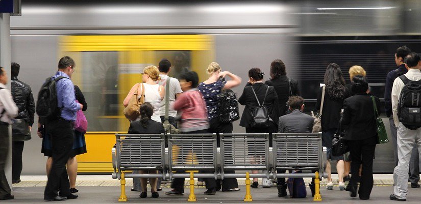 RailExpressNews's tweet photo. .@TransportforNSW says thousands of passengers still made it to major events over the weekend, despite a pair of incidents causing delays across the Sydney Trains network.

https://t.co/7CvHgpLiME https://t.co/EMFsU8yckr