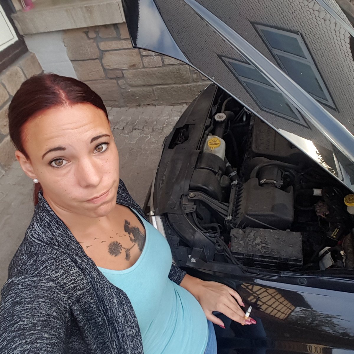 JasminMustang's tweet photo. Guten Morgen. Da hat man es mal eilig und dann so etwas, Auto springt nicht an. Und nun?
https://t.co/SdniTgUrJr
#montagmorgen #eilig #autopanne #genervt #termine https://t.co/gZ2e30I3NA
