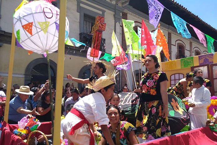 comunicatedigit's tweet photo. En su clausura, la Gran Feria de Zacatlán recibe a más de 100 mil personas https://t.co/AHgBYil7YY @ZacatlanAyto @ZacatlanMagico https://t.co/zNmJBPTDHb