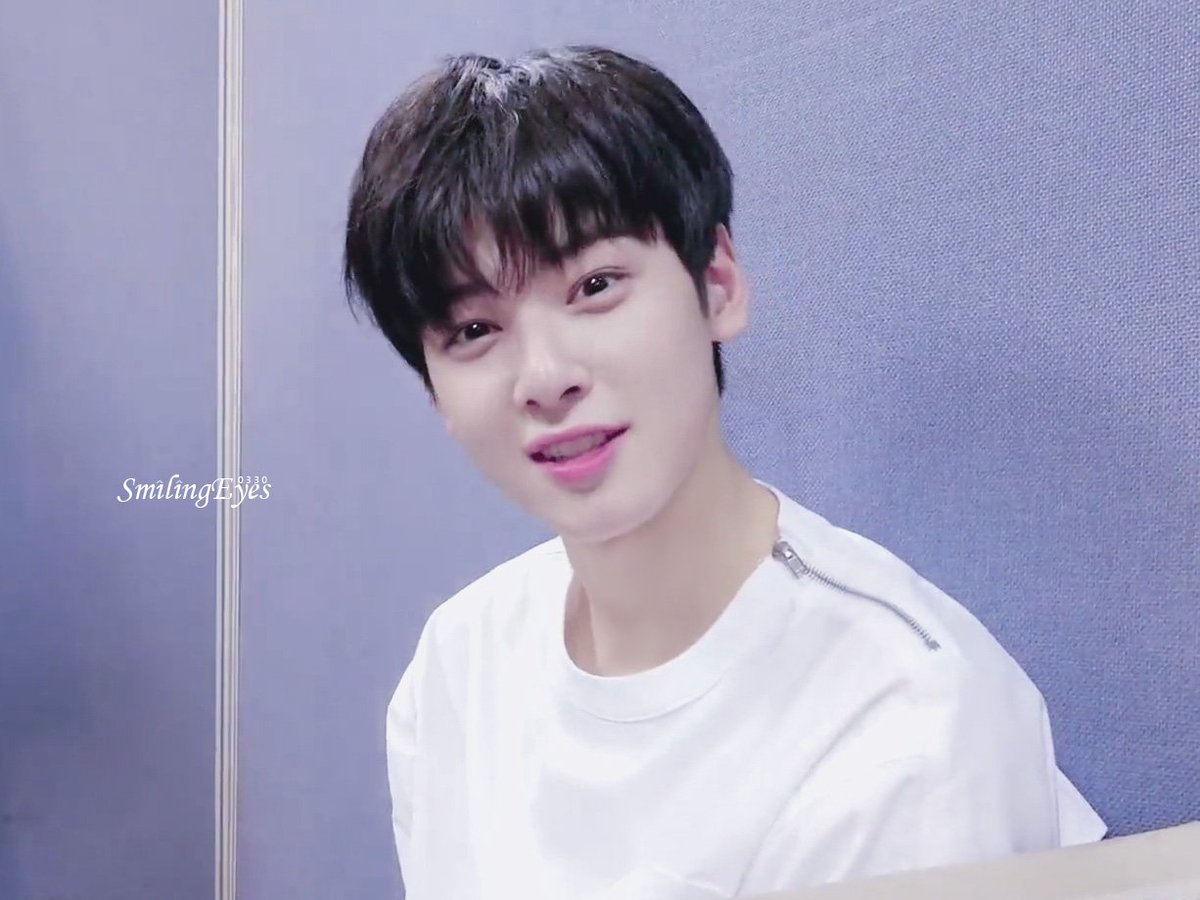 SmilingEyes0330's tweet photo. 今天是麻麻的奶fufu小優呀💙💙💙
想要永遠守護這個笑眼🙌😭

🚫禁二改二傳，感恩🙏
#ASTRO #차은우 #아스트로 #CHAEUNWOO #車銀優 #은우 #车银优 @offclASTRO https://t.co/40pTGqdjvR