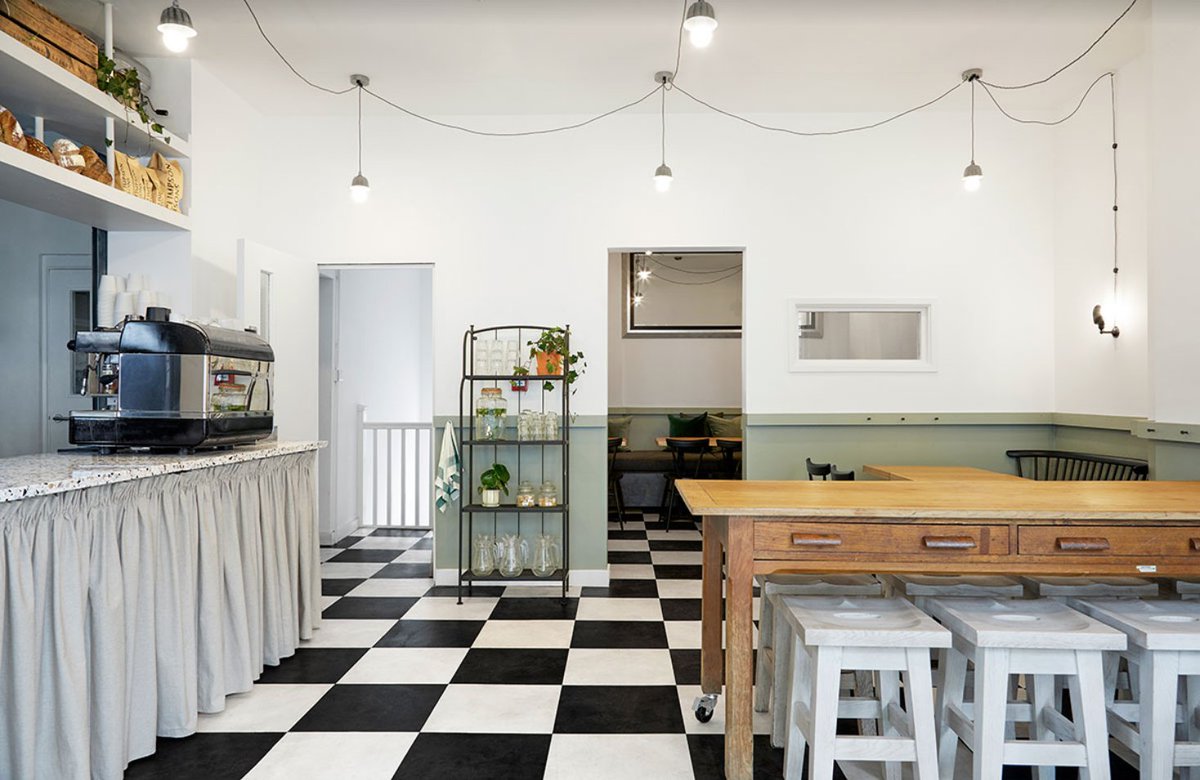 LuminaryBakery's tweet photo. Our cozy little corner of the world. Come join us in our #stokey cafe this week! 📸: @annastathakiphoto #socialenterprise #communitycafe #empoweringwomen #purchasewithpurpose #eastlondoncafe #hackneycafe https://t.co/VsT41b183g
