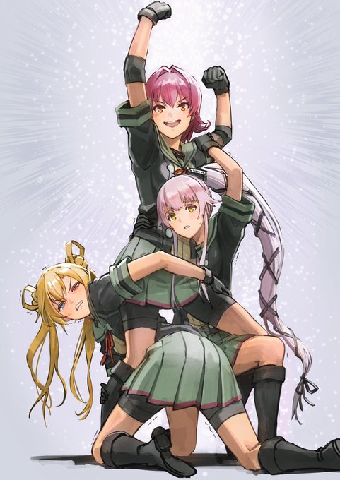 由良型で例のポーズ #艦これ https://t.co/UXpucNwJAJ 