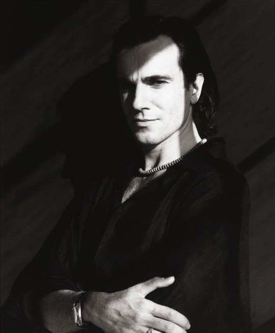 TheCinesthetic's tweet image. Daniel Day-Lewis photographed by Herb Ritts, 1992