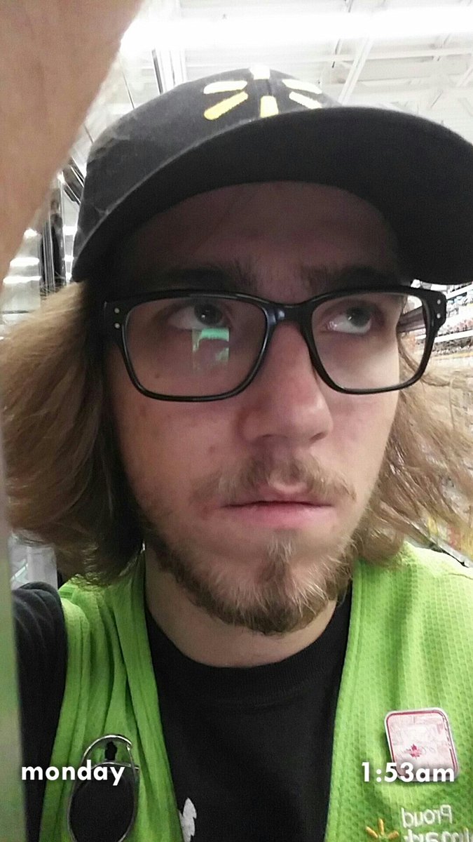 gunsmackk's tweet photo. Yikes guys, one more hour then I can go home. Not sure about a stream today (august 20th) I'll keep you posted. Might just work on stream stuff and a video tomorrow !
#newstreamer #16hrshift #yikes https://t.co/Y7kJJynxJm