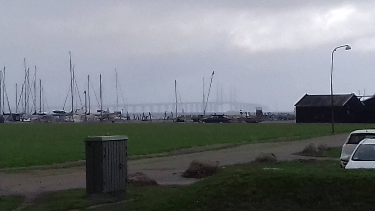 LaidBackBikes's tweet photo. Looking out on Øresund bridge this morning. Using @NazcaBikes tandem on holiday for tour round bit of Danmark &amp; Sverige. Late plane last night meant we enjoyed quiet cycle to Dragor by time we rebuilt tandem @copenhagenize @edfoc Heading to Helsingor later. https://t.co/AQUBPMhBU4