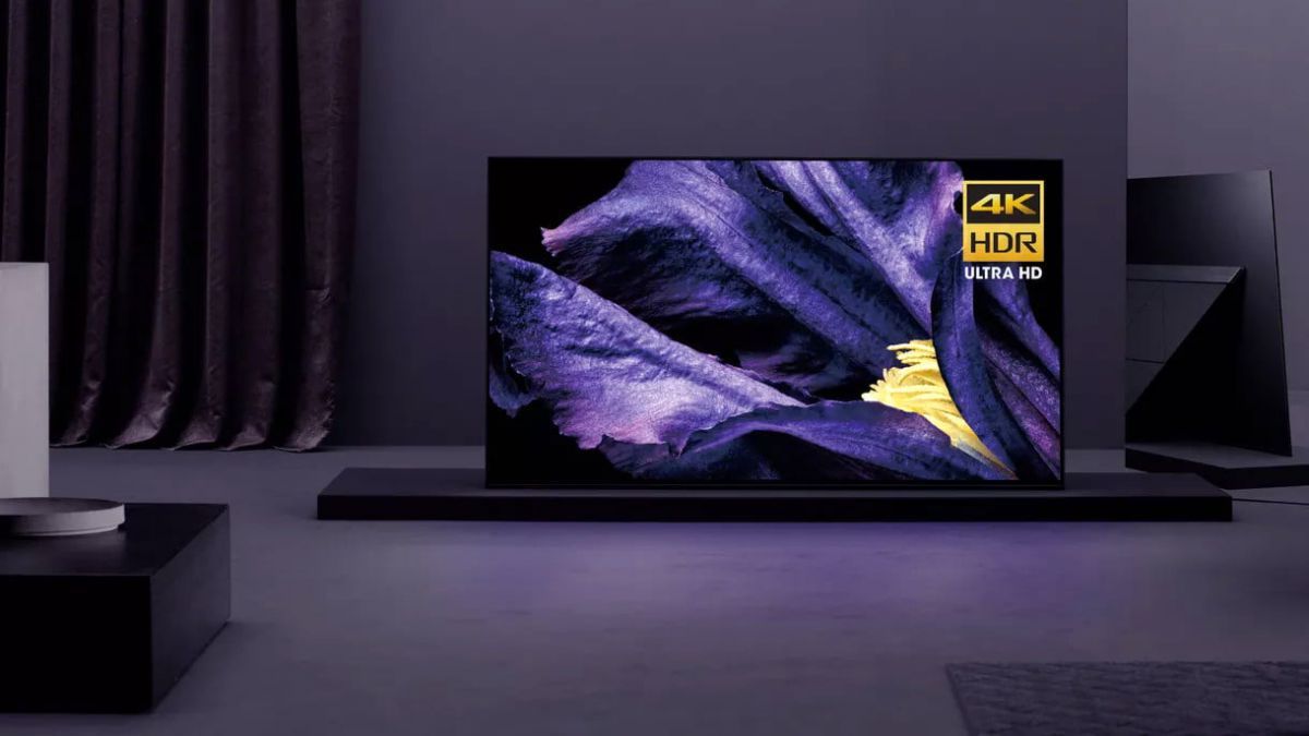 techradar's tweet photo. Part of Sony's Master Series, the A9F OLED looks too good to be true https://t.co/BKMhpR3hI7 https://t.co/QuaxJte2rk