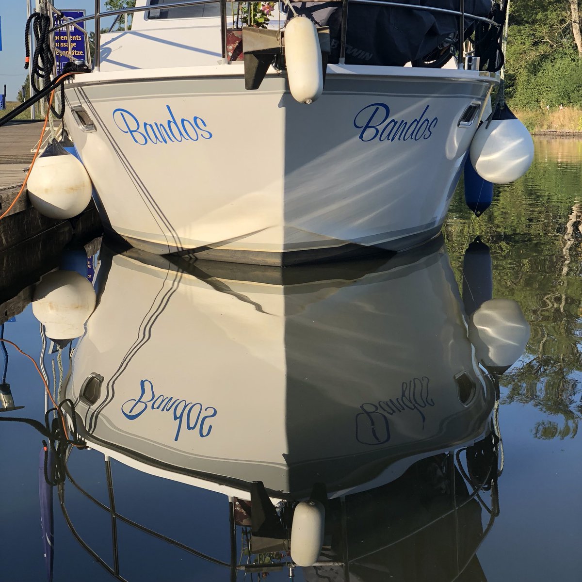 entdeckerstorys's tweet photo. Die Entdecker sind aus ihrem Hausboot-Urlaub zurück. Und haben natürlich direkt eine Entdeckerstory für Euch geschrieben:
https://t.co/SFQIHyFDOj
Viel Spaß damit!
🌍
#hausboot #hausboote #houseboat #houseboats #houseboating2018 #frankreich #france #elsass #alsace #locaboat https://t.co/LQ2FzihECQ