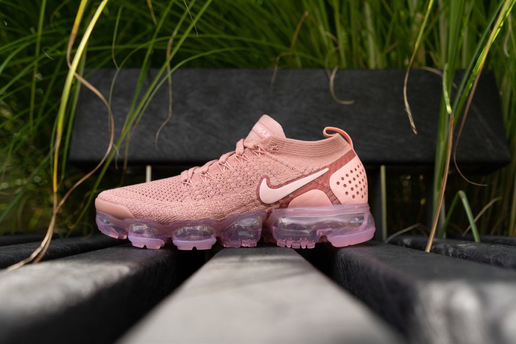 _SneakerHouse's tweet photo. 230 cedis.
Sizes avaliable 37 - 44.
Please RT, my customer might be on your TL. https://t.co/277MveJY0n