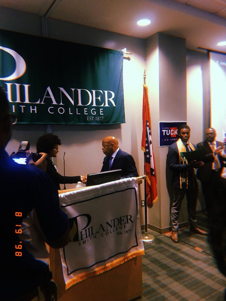 klaudettenicole's tweet photo. Yesterday afternoon I had the privilege of introducing the one and only, Congressman John Lewis!!!!!! Unforgettable moment. #PhilanderSmithCollege #HBCUTalks #WalkingHistory https://t.co/M8ioNhyzCH