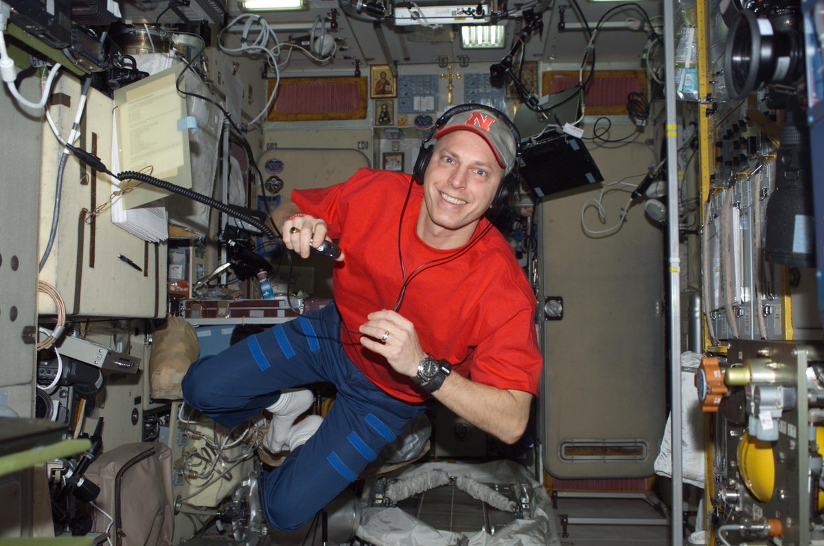 Astro_Clay's tweet photo. On #NationalRadioDay I'll be listening to @MichaelBerrySho and thinking of my radio exploits (HAM) from #ISS.  NA1SS (and KD5PLA)... CQ CQ... last pic: day I talked to my daughter/her school...she was 1st grade &amp; said "I love you Daddy"... I cried. https://t.co/uyIfqtHIU2