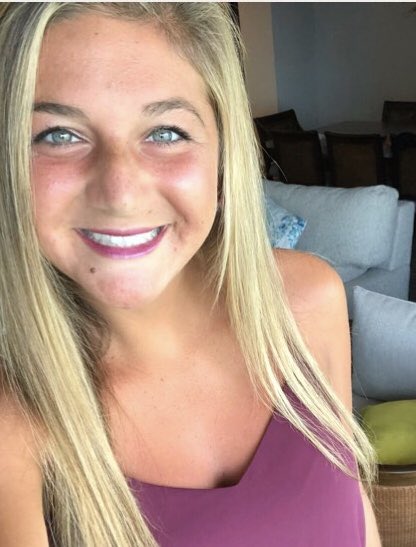 karlynbw's tweet photo. Happy Birthday to my Beautiful on the inside and out Daughter! @DelaneyKarson https://t.co/pYmE01eynF