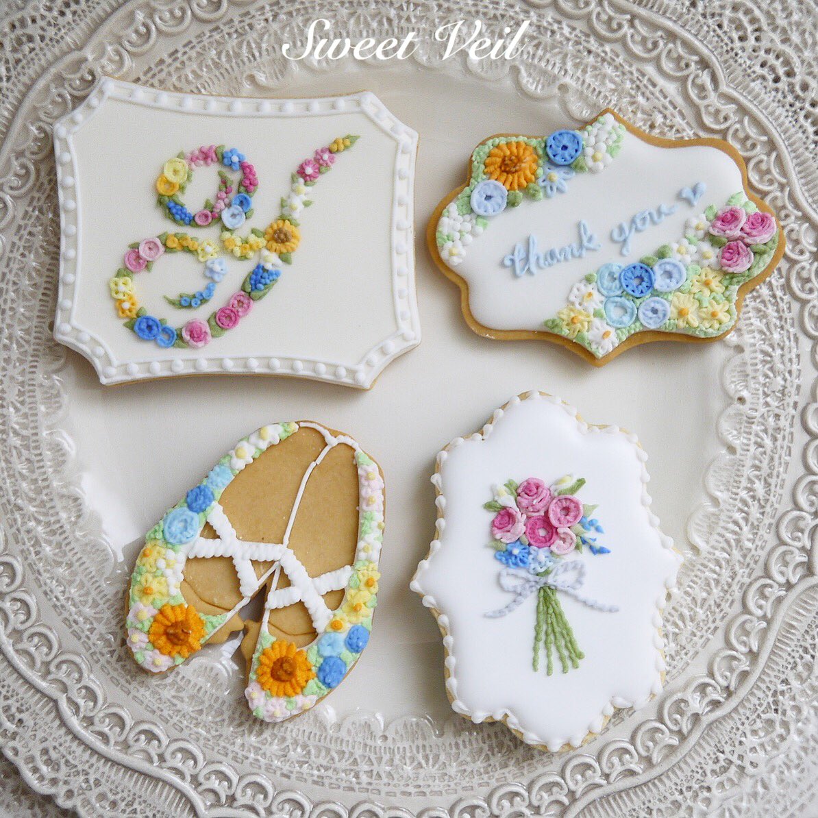 Sweetveilmaiko V Twitter 色とりどりの 花刺繍アイシングクッキー 心を込めて花を咲かせて 大切な人へ アイシングクッキー アイシングクッキー教室 スウィートベール コッタ 花刺繍 刺繍