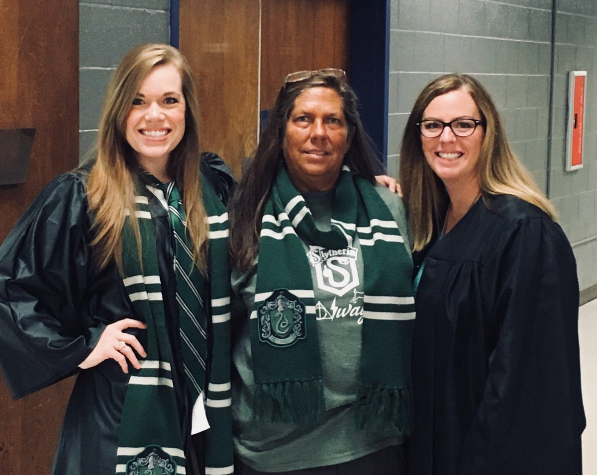 alw1104's tweet photo. Team Syltherin! @HMSIndians #hmstribe #slytherIndian https://t.co/UipaIEZVf0
