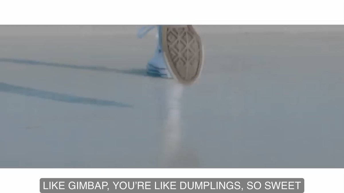 hyecula's tweet photo. ‘like gimbap, you’re like dumplings, so sweet’
‘love is even more cruel than college entrance exams’
these lyrics jdhdhdhd im crying 
#LOONADebut #HiHigh https://t.co/mm1dP9Cnr5