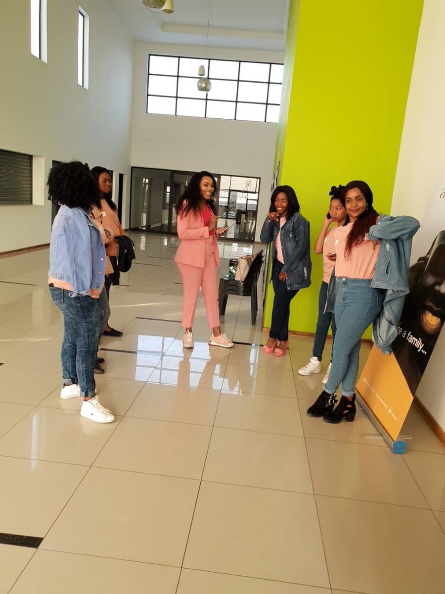 Atlehang_F's tweet photo. United in moving Parys and SA forward.
The teams
Rockers 🥇
LA Flames 🥈
CWP🥉
Gorgeous Rockstars 🥉
And
Tumahole Fitness Club 🤸🏾♀️🤸🏾♀️🤸🏾♀️🤸🏾♀️
#KlearVision
#IgopolengDevelopmentCentre
#AtlehangBasadi
Master Nakedi Sports Centre. https://t.co/A2ZuB2NvD7