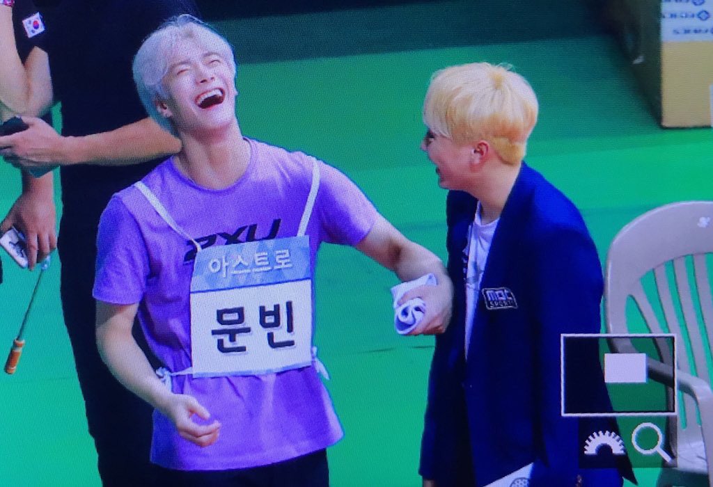 180820 SEUNGKWAN MOONBIN BEST FRIENDS ꒰  #승관  #문빈  #세븐틴  #아스트로 ꒱ https://twitter.com/e_moonset/status/1031467491552243712?s=21