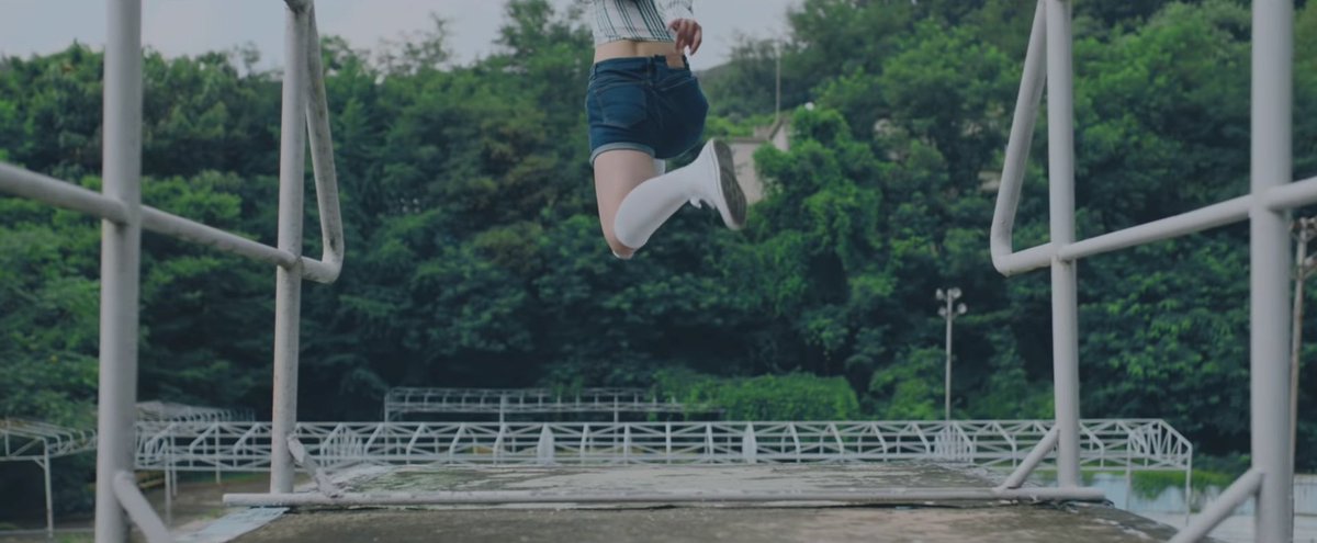 celinegowon's tweet photo. She's flying
#HighHi
#LoonaDebut
#이달의소녀
#LOONA
#OliviaHye https://t.co/vgwfcKOdDV