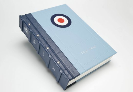FineLimitedEdit's tweet photo. Books to Treasure
.@extraordinaryed #RAF #RAF100 
.@Art4Imagination #ChristmasCarol #CharlesDickens 
.@CapOxford #DavidShepherd .@DSWFWildlife .@DSWFWildlifeArt 
https://t.co/plHYO4uLY3 … https://t.co/KzJzZRNbl0