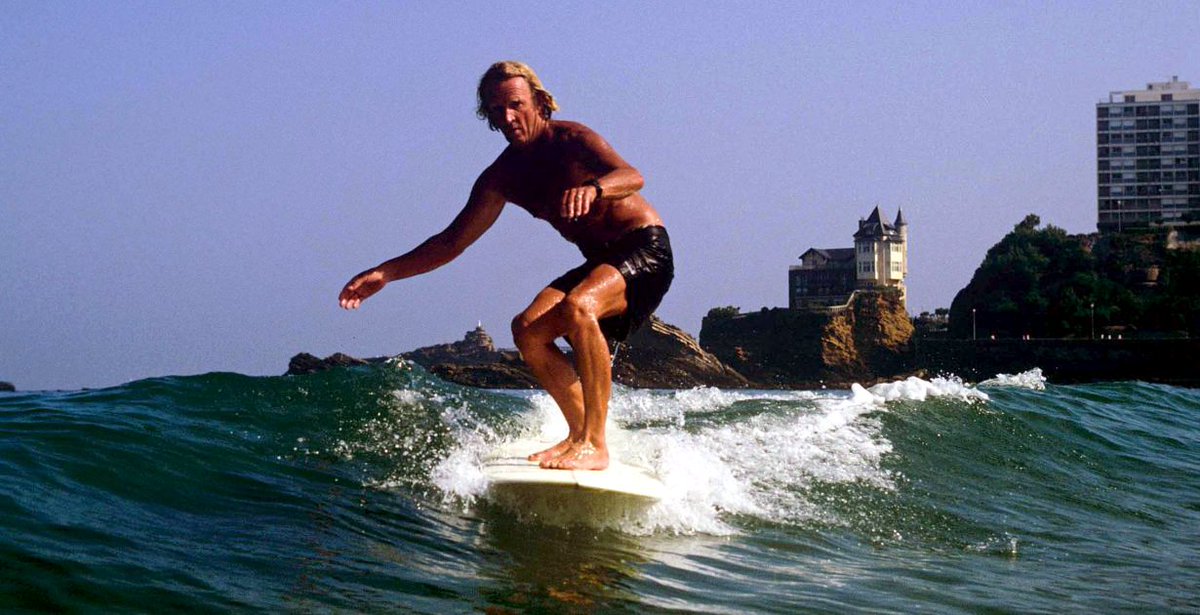 switchgallery's tweet image. This summer, THE SWITCH | Côte Basque will host its yearly outdoor show,  as well as an Artist residence, entitled: "HOME: back-and-forth".
Alongside his family and life long friends, follow Alchemist &amp;amp; founder/ director of |THE SWITCH, Skoya Assemat-Tessandier. #theswitchgallery