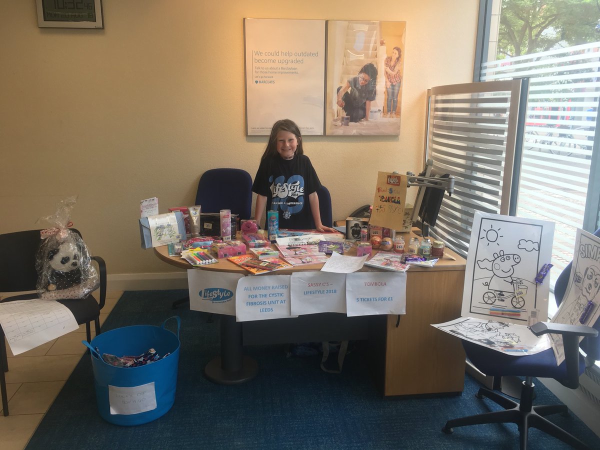 mj_conno's tweet photo. Hi all tombola is up and running at Barclays Bank in Goole! Already had wonderful support any more would be great all for a great cause the cf unit at Leeds!! #sassyc’s @HP_LIFESTYLEYET https://t.co/OPcDfCnPjy