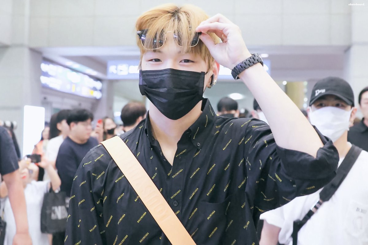 kang daniel pics tweet media