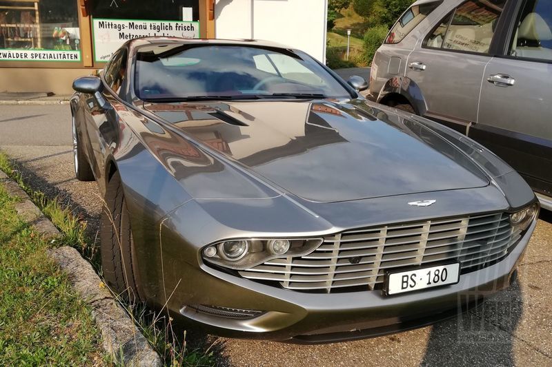 AstonMartinStrt's tweet photo. Aston Martin Virage Shooting Brake gespot https://t.co/ea6EtgTOFE https://t.co/L9d8H9MwMz