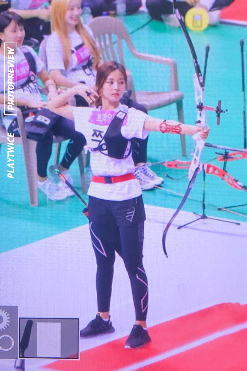 playtwice1020's tweet photo. 180820 아육대 프리뷰

쯔위가 제일 이뻐

#트와이스 #TWICE #쯔위 #TZUYU https://t.co/4FmY3Elteo