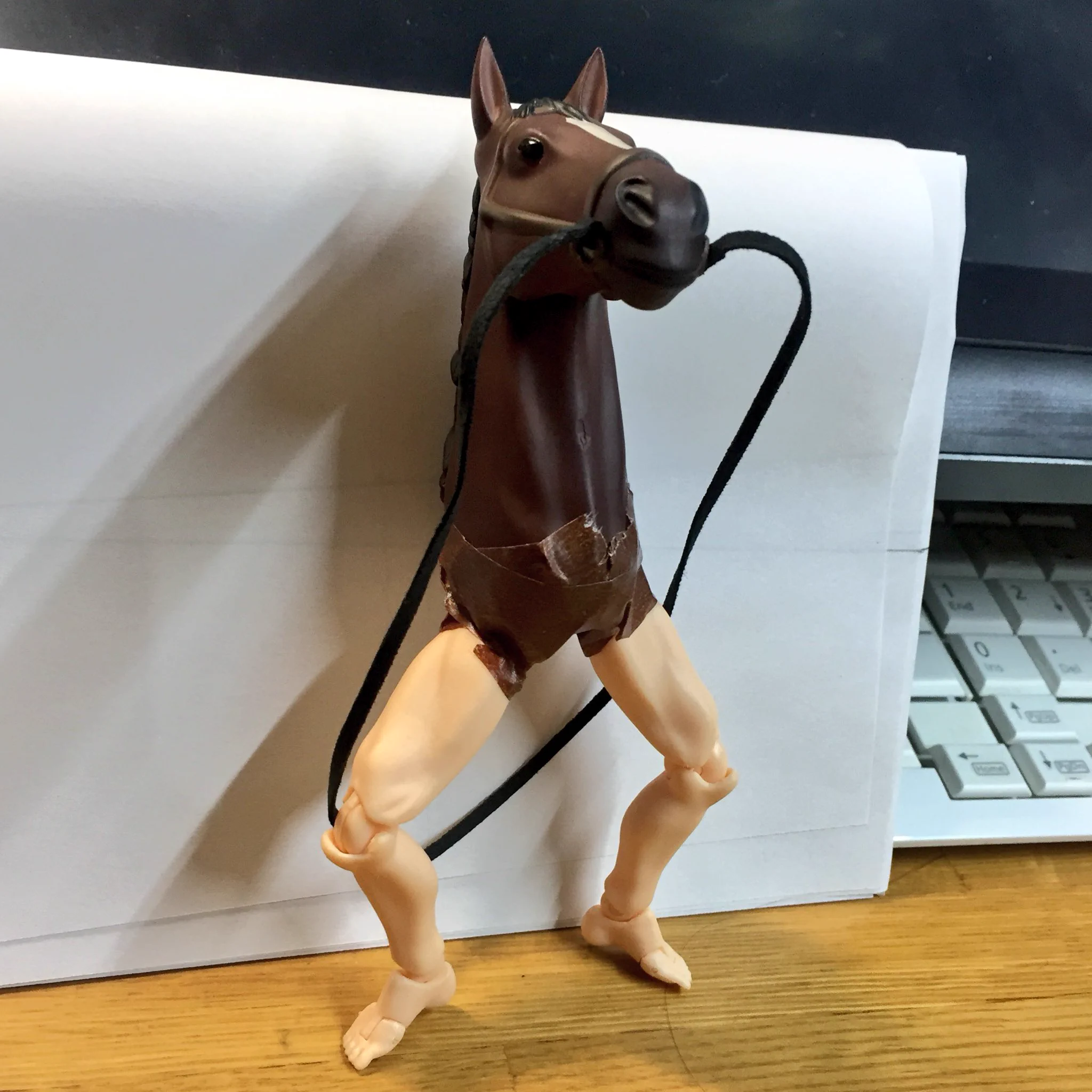 上半身が人間になる理由ｗフィギュア同士を合体させてケンタウロスを作った人ｗｗｗ