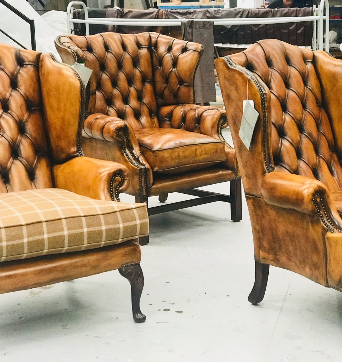 fleminghowland's tweet photo. Leaving our workshop, wing chairs in F&amp;H Hand-Coloured Tan leather #fleminghowland #leatherchairs #chesterfieldsofas https://t.co/Pbl6DKs1Sm