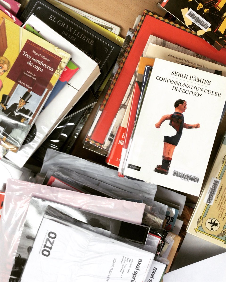 bibNeusCatala's tweet photo. Bon dia!
Ja hem tornat😎
Amb el #caos que això comporta🤣🤣🤣😋🙏🏻
Us esperem😘
#reentre #librarylife https://t.co/YaEE4RYqIK