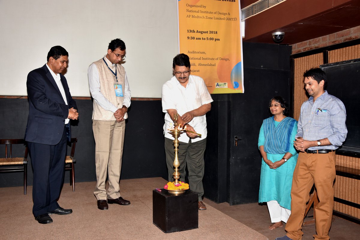 DCS_MSME's tweet photo. Design Orientation Programme onMedical Device Cluster organised jointly byNational Institute of Design(NID) andAndhraPradeshMedtechZone Limited(AMTZ)on 13th August2018,Shri Pradyumna Vyas, Director -NID,Dr.Jitendra Sharma,Advisor (Health)Govt. of Andhra Pradesh,M.D and CEO,(AMTZ) https://t.co/oOR70uOCDN