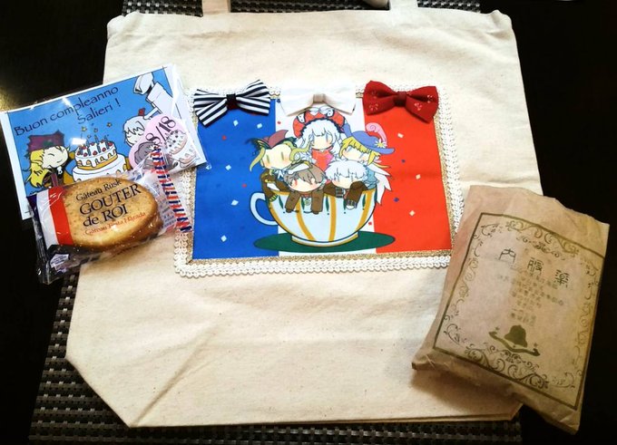 昨日のスパコミで、小津さん、春樹さん、うちやさんのスペースにお邪魔しました!
たくさんお土産をくださって、本当にありがとうございます!!
皆さんの美しいコスを見れて、すごく楽しかったです!!!

そしてたまらなくなってお絵描きしてしまったファンアート😭 