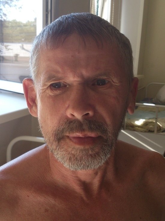 Мужик потерял память, нашли его на вокзале в Калуге, он может быть из любого города. Rt, может получится помочь.