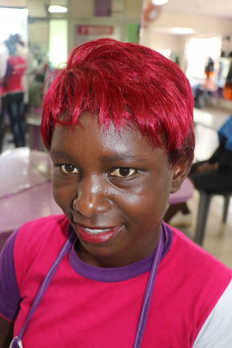 vera_college's tweet image. Making a wig.
#practicalclasses #hairdressingstudies