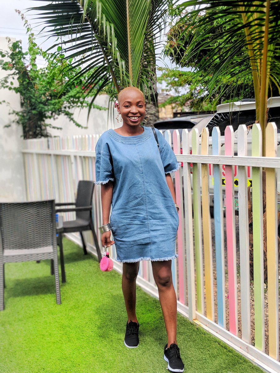 lifewithtwotees's tweet photo. Tag that one person (or two or three) that color your world. 💚💜❤️💙💛

👗 - @TwoTeesShop https://t.co/a8FrnVKf4w