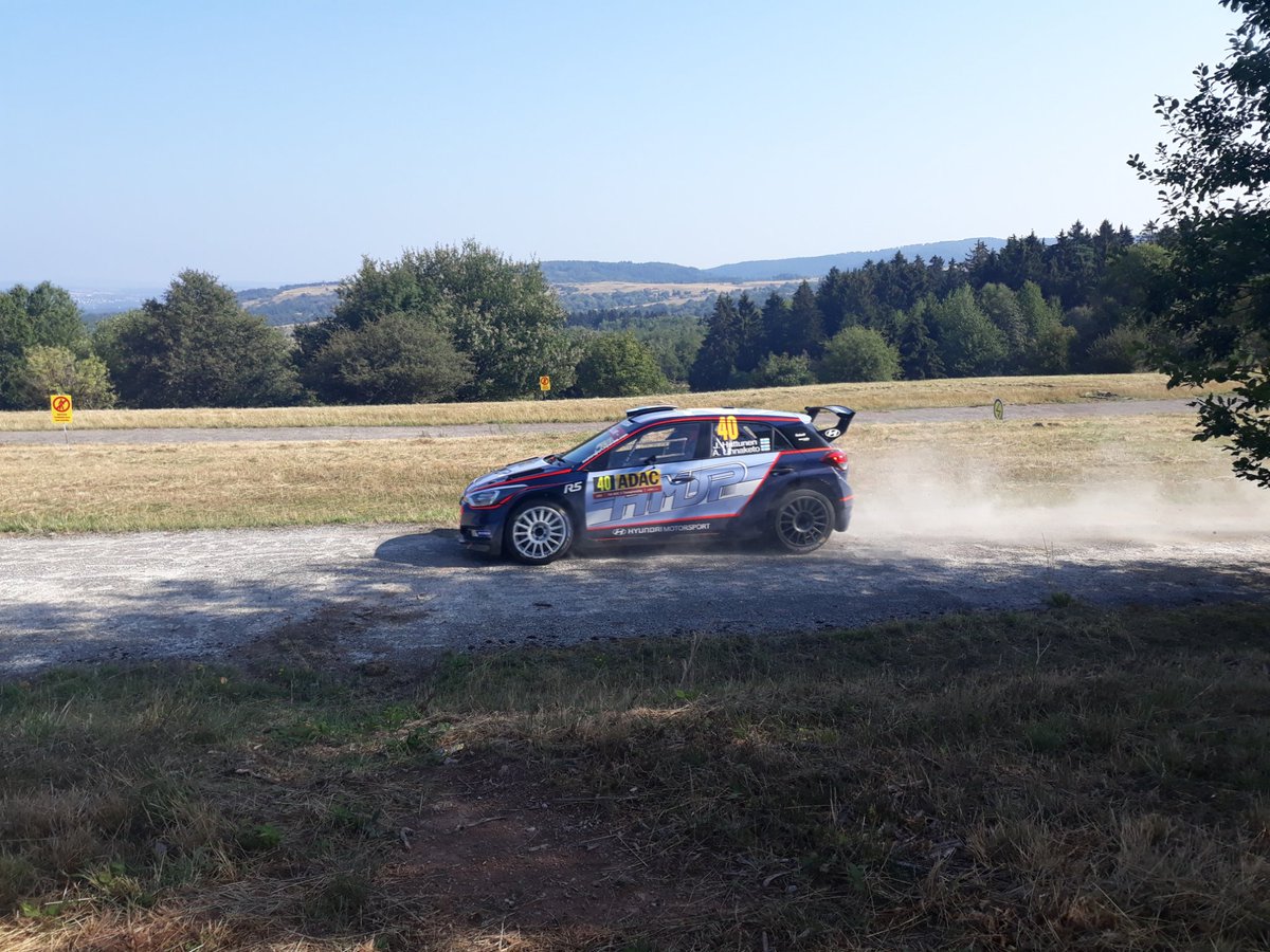 EsseveeGirl's tweet photo. Dagje Duitsland! #Vrienden #Rally #WRC #Nicky #Steven #Jonas #Jochen #MijnLiefde https://t.co/JjTCdDuXPI