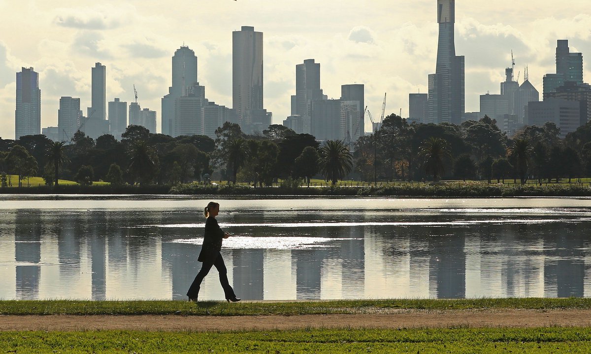 jratey's tweet photo. "8 Ways Walking Changes Your Brain For The Better, According To Science" via @bustle #KeepMoving #PhysEd - https://t.co/faznUIJHrD https://t.co/tC11q4P8O3