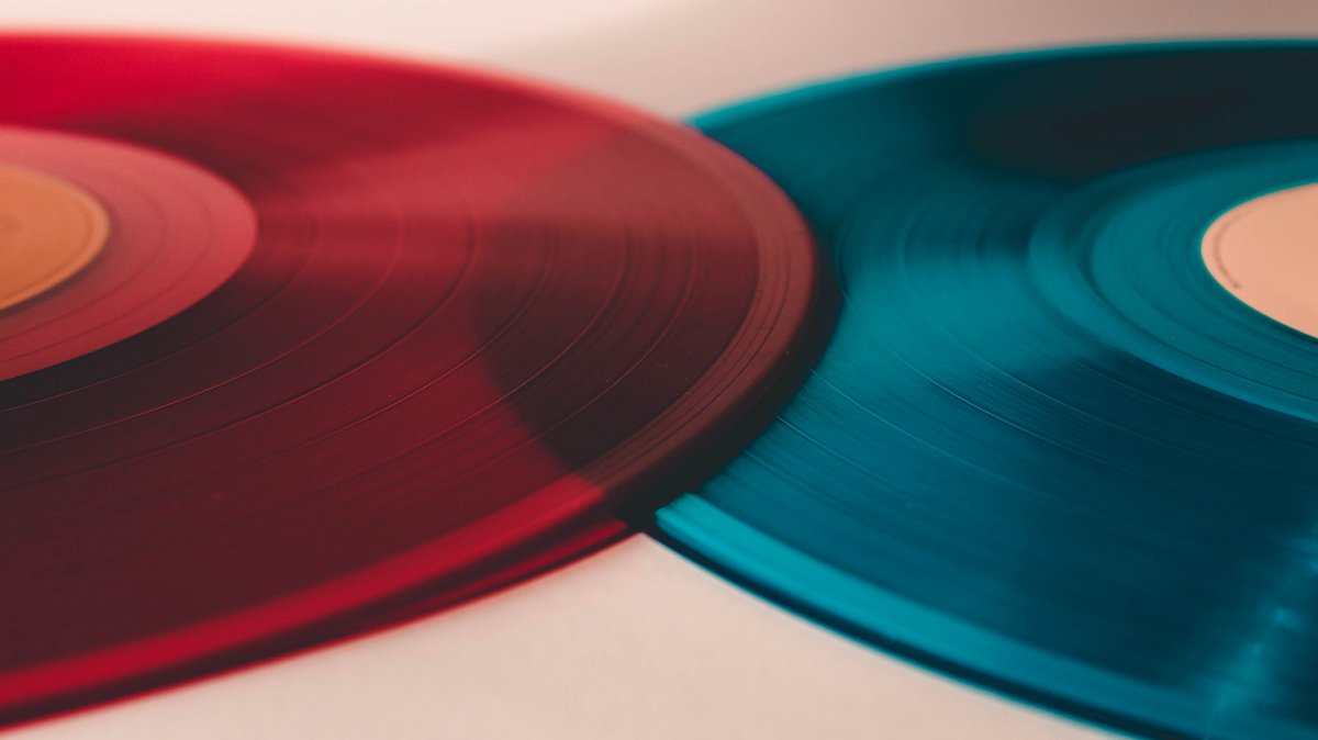 immaterial_b's tweet photo. New mix online now. Disco, house, edits and remixes, old favourites and recent finds. You can check it out here:

 https://t.co/4ZARRS5Izz

#djset #housemusic #disco #remix https://t.co/lXPnCznO88