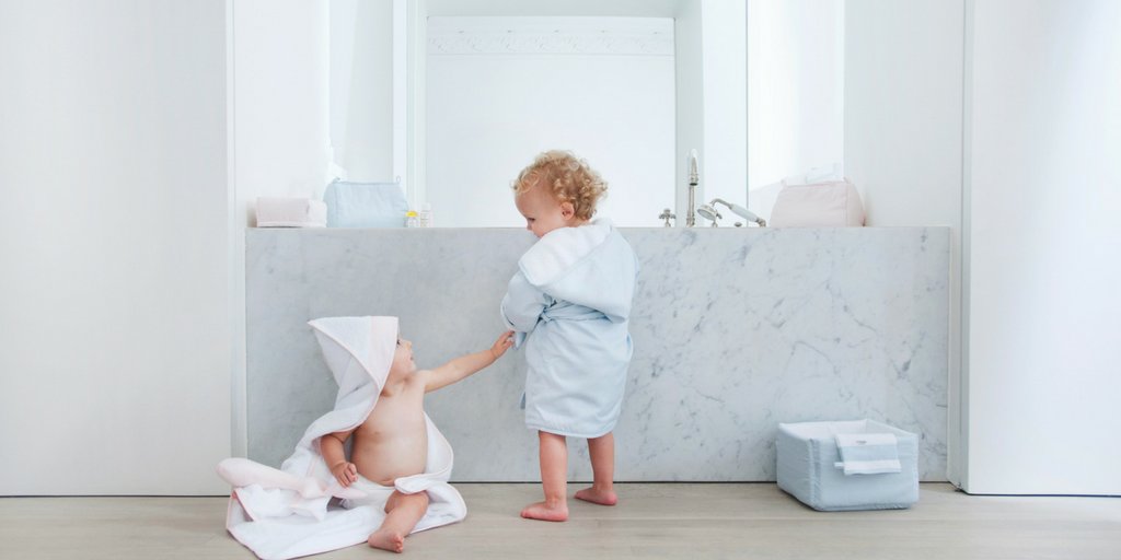 KidshopFrance's tweet photo. Découvrez Trixie, une marque parfaite pour prendre soin de vos bébé au quotidien, avec ses articles biologiques, simples et utiles ! 
https://t.co/pi6BJJhdu7 https://t.co/wmAlFbfU2Y