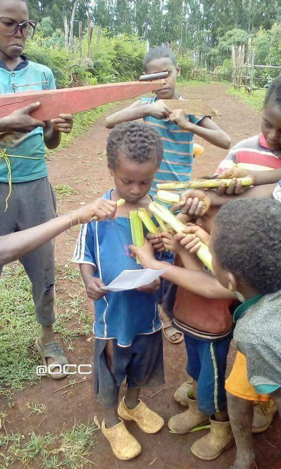 annatangb's tweet image. Caption this☺
#237Community 
#237politics