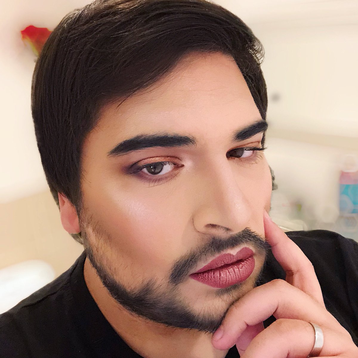 davidbbeauty's tweet photo. Todayβs Mood (Full Face of @NyxCosmetics / @NYXCosmetics_UK - thank you for embracing and supporting men in beauty. #Makeuphasnorules #Makeuphasnogender Proud to support a company who is inclusive ππΌπππππΌ Keep Doing you!): https://t.co/TAI0tyxHMr