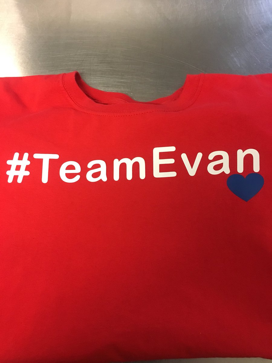 MoreishM's tweet photo. Next batches of meals ready to go out for the team even guys on there walk to Wembley @jasonjarvis1970 @Michellehawksw3 @Tox133 @WakefieldHawks @con_lynes keep going guys your smashing it we will be send more across the week #WalktoWembley #TeamEvan #moreishmiddleton https://t.co/l6a9YTBnHt