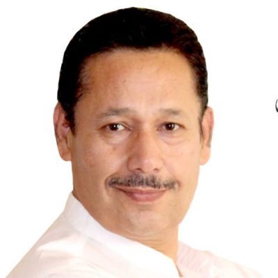 SiyaKohi's tweet photo. صبرو تحمل، سوچنے کی صلاحیت، صحیح اور بروقت فیصلہ کرنے کی عادت، واقعات پر بہترین رائے قائم کرنا، ہر حال میں راست باز اور دیانتدار ہونا ہم نے آپ دونوں سے سیکھا ہے۔
آپ دونوں سلامت رہیں، ہمیں آپ پر فخر ہے۔
#TeamBNP #BNPian 
❤💛💚 https://t.co/gXtgTgf2ew
