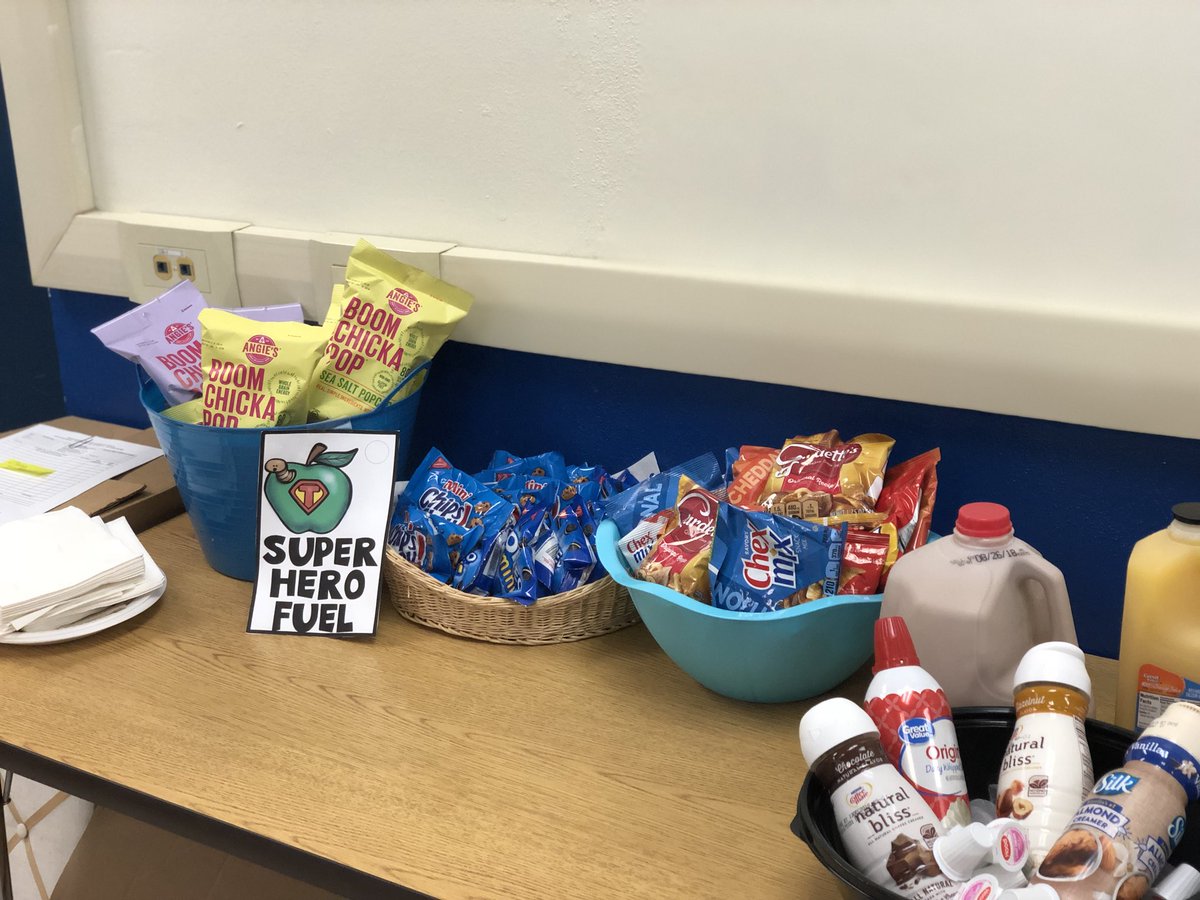 MrsBoytim's tweet photo. Fueling up our Superhero’s! #FirstDayTreats #Theydeserveit #BrunswickPride https://t.co/N0f00lFBZC