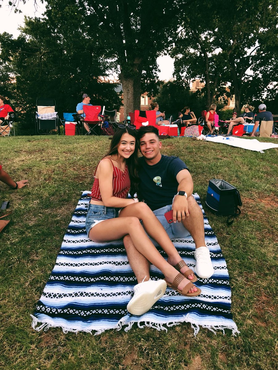 emb613's tweet photo. Wishing the biggest happy birthday to the loml you have made me so happy this past year so thank you. I love you lots here’s to 19.❤️ https://t.co/UYpiqQxIEb