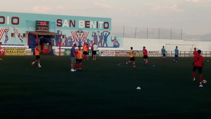 Un buen CD Egabrense cae derrotado ante el Atco. Porcuna de División de Honor.
bit.ly/2BttnGU
@AtcoPorcunaOfic <a href="/c_egabrense/">C.D. Egabrense</a> <a href="/SergioChiqui/">SergioChiqui</a> <a href="/manurguez_8/">Manu</a> @JmucZopillo  <a href="/jesusjuarez177/">Jesús Juárez</a> <a href="/Javierruiz_98/">Javi Colomo</a> 
<a href="/Boty_23/">вöty</a> <a href="/Javierrg79/">Javi Ruiz</a>