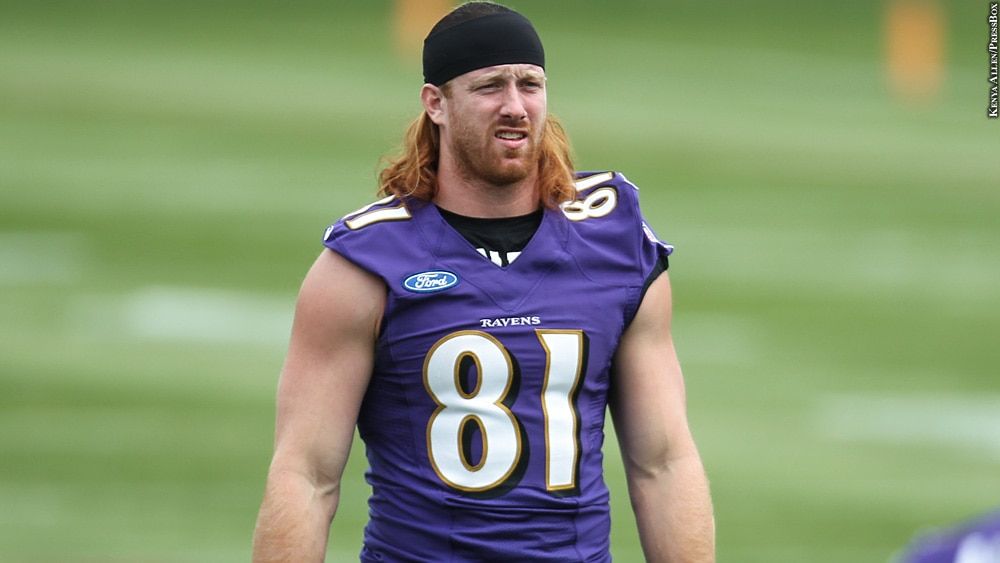 Wow! “I'm not afraid to use my platform and talk about what I went
through and help the next kid that's struggling." Proud &amp; inspired by #ravens @hayrdenrhurst buff.ly/2LQArxW