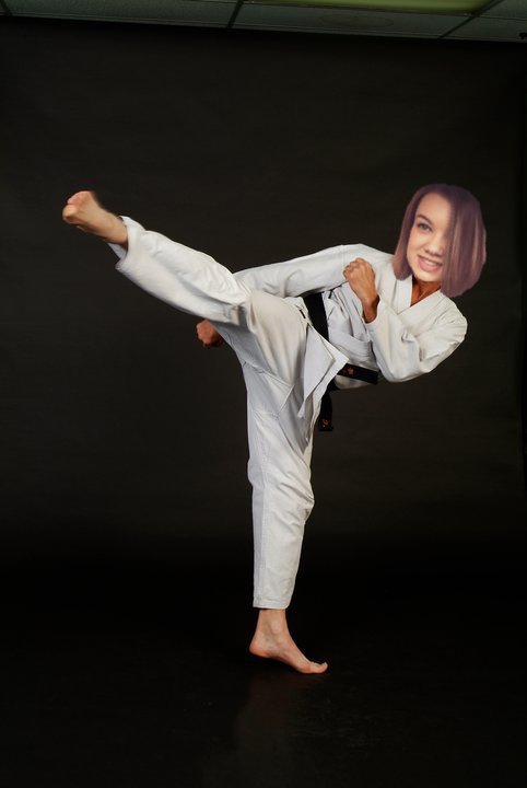 It's Emily's penultimate show! 😥Tonight she'll be looking back over some of her favourite live sessions of the last two and a half years. She'll also be announcing details of who'll be taking over the reigns after she steps down.