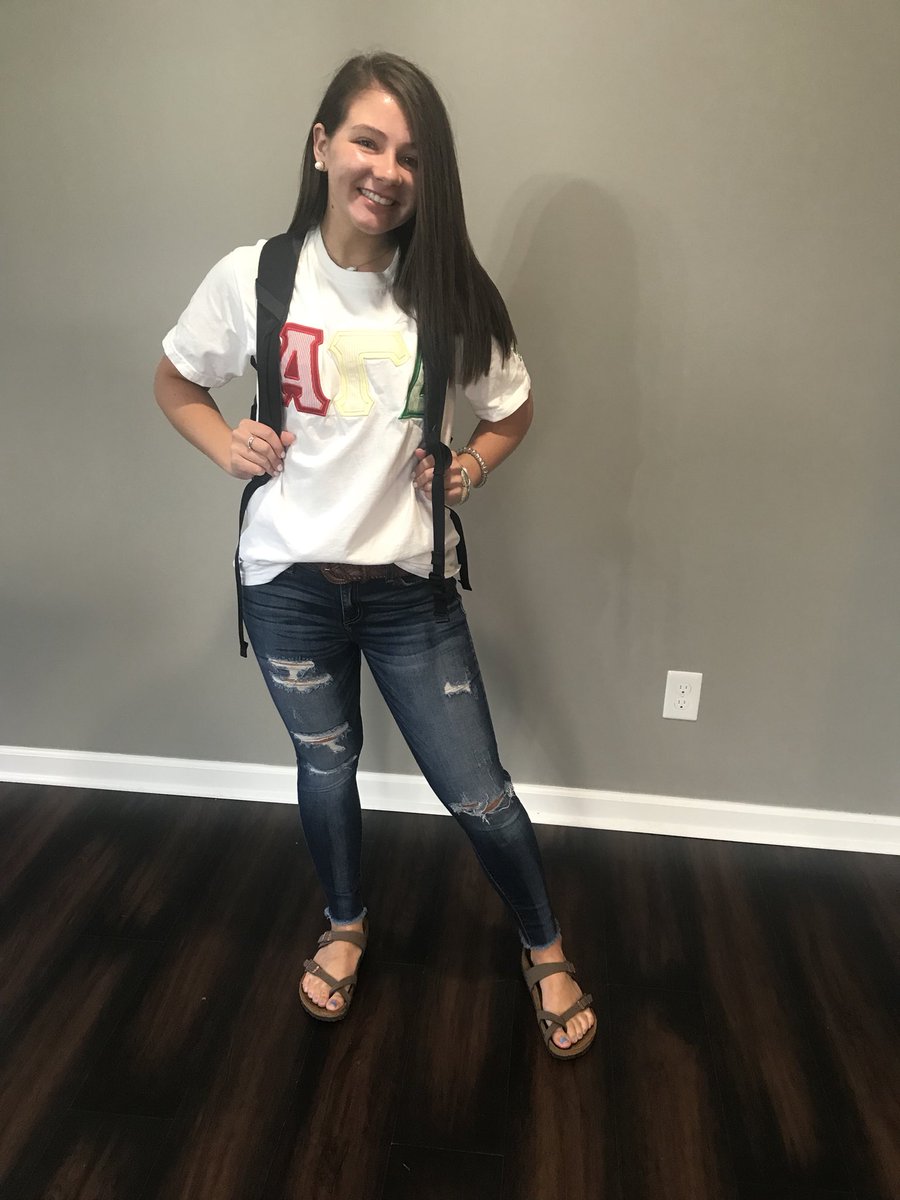 ScottGi27114653's tweet photo. First day of college #Agmajor #Astate #WolvesUp https://t.co/Uwfni9ldDc