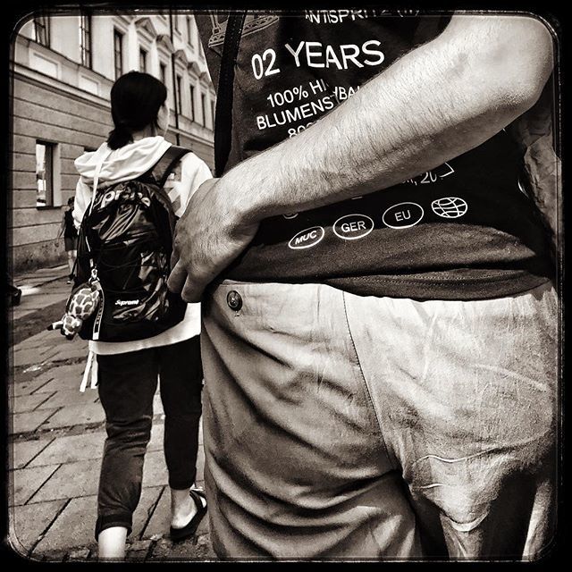 people (la comédie humaine)
#peoplephotography #people #streetphotography #iphoneography #snapshot  #streetperspective #capture #moment #streetphotofeature #iphoneonly #monochrome #mobilephoto #street_bw #blackandwhite #iphonephoto #iphonepic #life_is_st… ift.tt/2w4YfbV